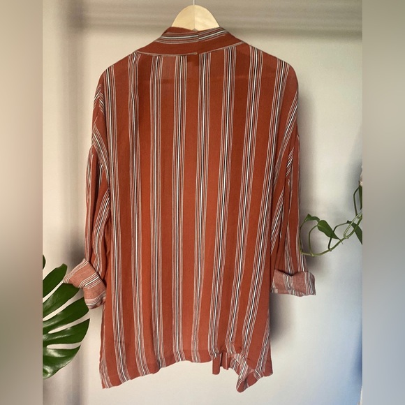 Orange striped shaw - Picture 4 of 4